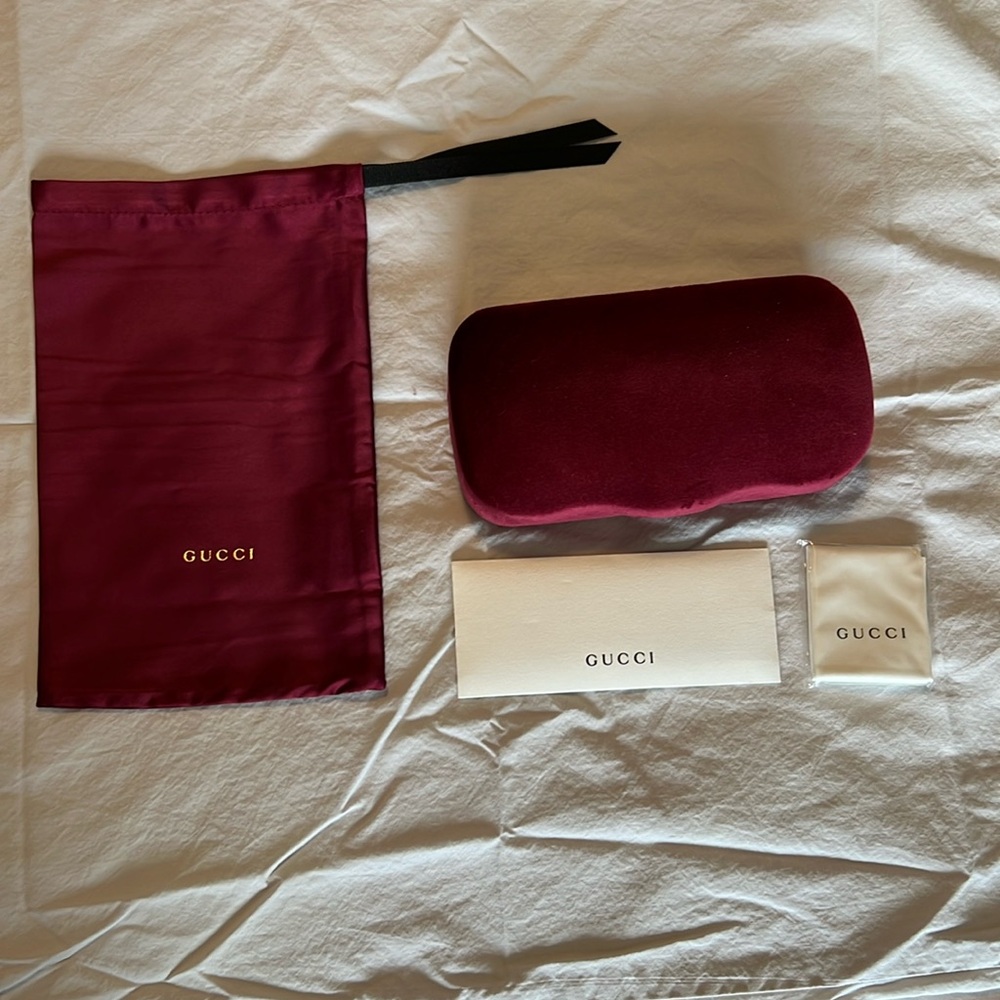 Brand new!! Gucci glasses case